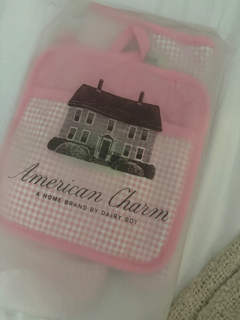 Dairy boy oven mit and pot holder